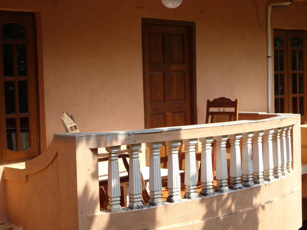 Pinto Guest House Candolim Zimmer foto